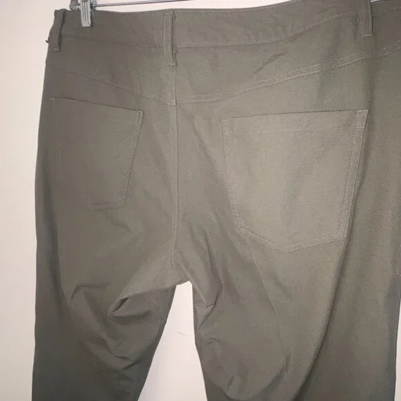 Lululemon ABC Classic Fit Pants Men's size 36 - Picture 4 of 15